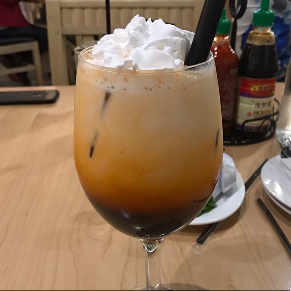 Meet your Posher, Abbi - Picture 1 of 1